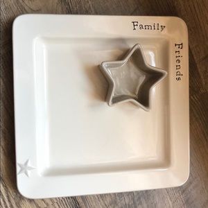 Platter with dip container